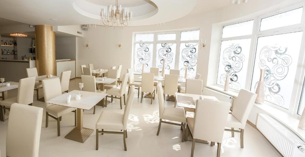 Hotel Court Wellness&Spa Kędzierzyn-Koźle Exterior foto